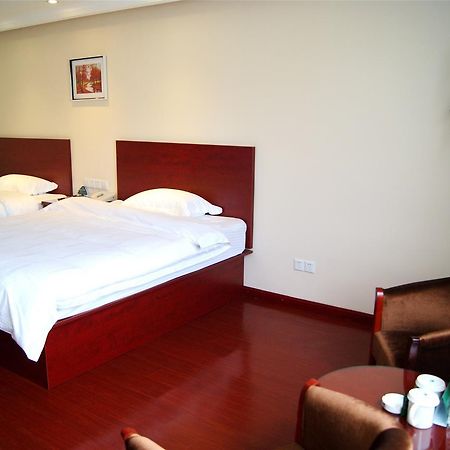 Greentree Inn Anhui Wuhu Fangte North Changjiang Road Business Hotel Экстерьер фото